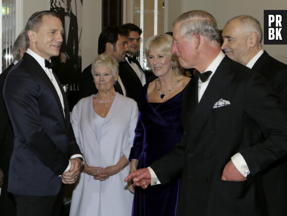 Quand James Bond rencontre le Prince Charles !