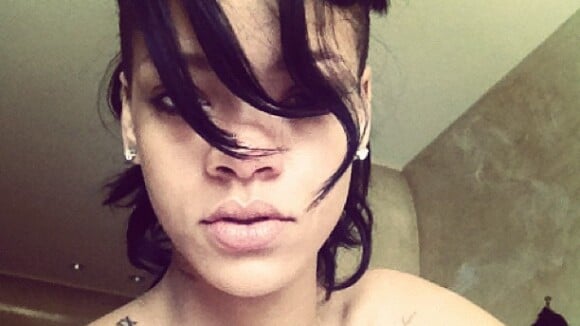 Rihanna : sa nouvelle coupe rasée sur les côtés ! (PHOTOS)