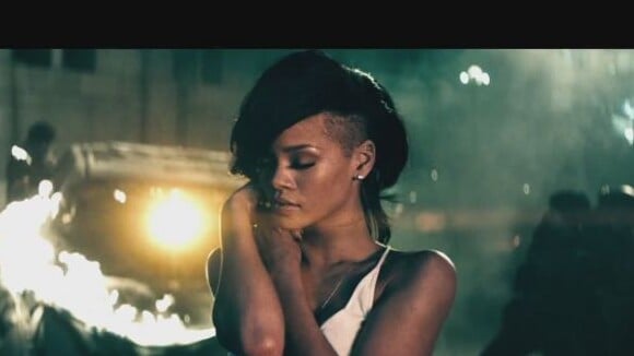 Rihanna : Diamonds, son clip éblouissant mais pas bling bling (VIDEO)