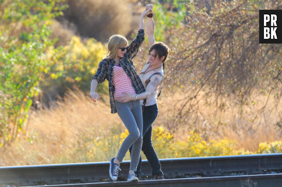 Taylor Swift joue les amoureuses sur le tournage de I Knew you Were Trouble