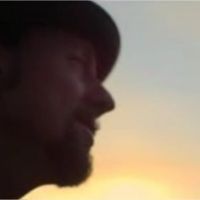 Jason Mraz : 93 Million Miles, le clip doux et 100% Red Rocks (VIDEO)