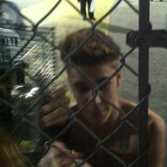 Justin Bieber : il "balance" son hamster à une fan ! (PHOTOS)