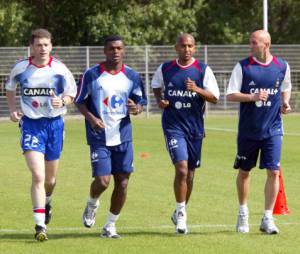 Marcel Desailly avec ses coéquipiers de l'équipe de France