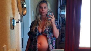 Jessica Simpson enceinte : "Je ne pensais pas qu'un jour un pénis me rendrait nauséeuse"