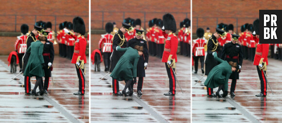 Kate Middleton et son petit problème de talon le 17 mars 2013 à Londres
