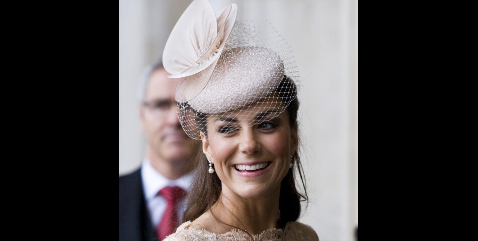  Kate Middleton a toujours le sourire aux lèvres 
  
