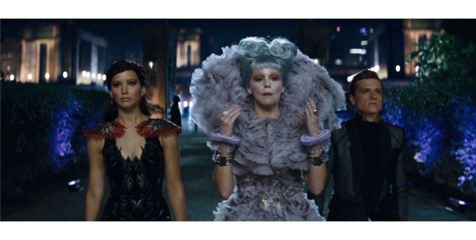 katniss-peeta-et-effie-dans-hunger-games-2-purebreak