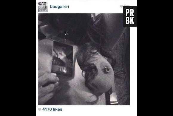 Rihanna dévoile un téton sur Instagram