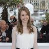 Taissa Farminga a le sourire pour le photocalll de The Bling Ringau Festival de Cannes 2013