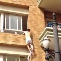 Brésil : un amant en caleçon s'enfuit par la fenêtre... et amuse la toile