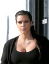 Kim Kardashian sur le point d'exploser sa robe à Los Angeles le 15 mai 2013.