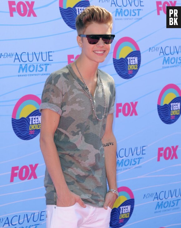 Justin Bieber, artiste de l'année aux MuchMusic Video Awards 2013