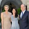 Robin Tunney accompagnée du Prince Albert et de Charlene Wittstock pendant le Festival de télévision de Monte Carlo 2013