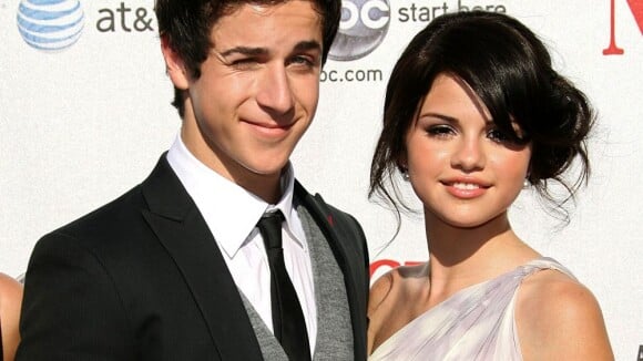 Selena Gomez : Justin Bieber remplacé par David Henrie ? La réponse