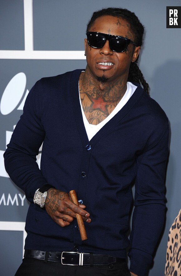 Lil Wayne est pris à partie par Jay-Z dans le titre La Familia