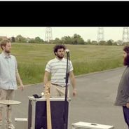LoVe on the Beat : We Run, le clip à la sauce Forrest Gump