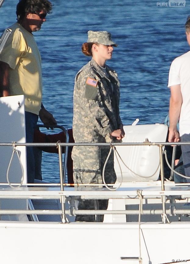 Kristen Stewart en militaire sur le tournage de Camp X-Ray le 17 juillet 2013