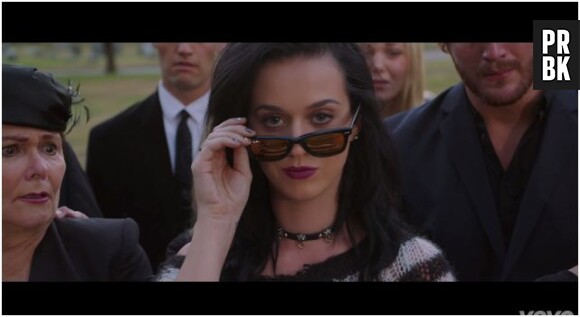 Katy Perry : un sourire en coin dans le teaser de Roar
