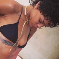Rihanna : bikini sexy et gros plan sur ses fesses sur Instagram