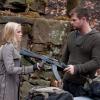 L'Aube Rouge : Chris Hemsworth face à Isabel Lucas