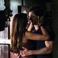 The Vampire Diaries saison 5 : moment hot pour Delena sur une photo