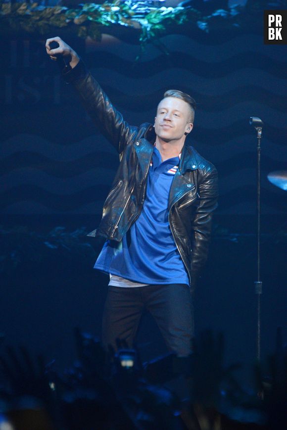 Macklemore sur la scène du Zénith, le 21 septembre 2013 à Paris