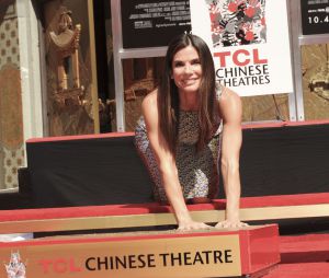 Sandra Bullock reçoit son étoile sur le Walk of Fame le 25 septembre 2013