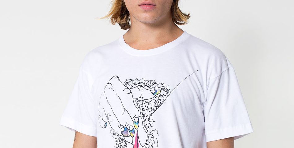 American Apparel des t shirts imprim s menstruation pour les