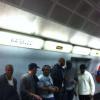 Jay Z, Chris Martin et Timbaland, pris en photos par des Londoniens dans le métro, le 12 octobre 2013