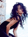 Rihanna chic et sexy sur Instagram avec sa collection River Island