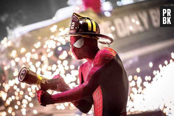 The Amazing Spider-Man 2 : Peter Parker, Gwen Stacy et Electro sur les nouvelles photos promo