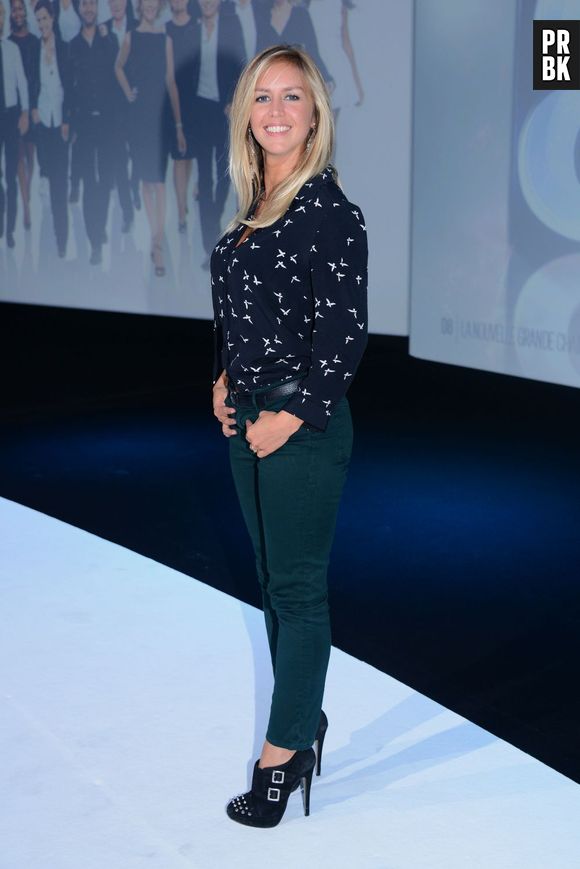 TPMP : Enora Malagré laisse entrevoir sa petite culotte lors d'un porté périlleux