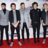 One Direction sur le tapis rouge des American Music Awards 2013 à Los Angeles, le 24 novembre 2013