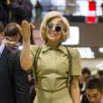 Lady Gaga : des lunettes pas comme les autres, le 26 novembre 2013 au Japon