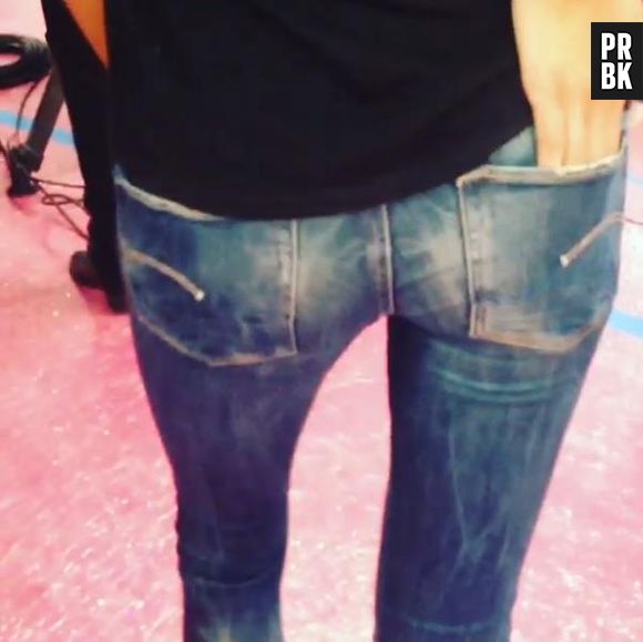 Les copines de Cara Delevingne dévoilent leurs fesses