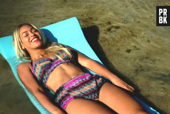 Beyoncé bronze pendant ses vacances en Jamaïque