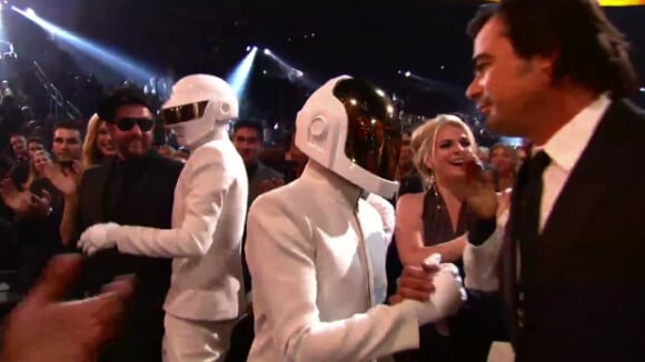 Daft Punk : sans casques et à visage découvert dans le public des Grammy Awards 2014 ?