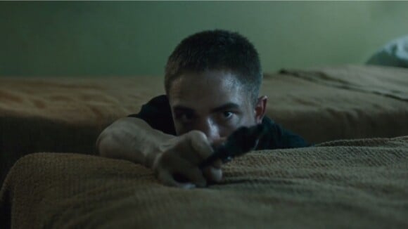 Robert Pattinson : gun à la main dans le teaser de The Rover