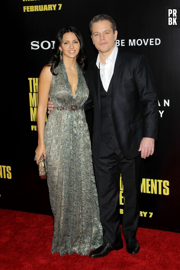Matt Damon et sa femme Luciana Barroso sur le tapis rouge du film The Monuments Men, le 4 février 2014 à New-York