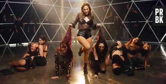 Jennifer Lopez, Ricky Martin et Wisin : Adrenalina, le clip officiel