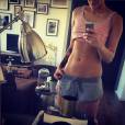 Caroline Receveur : photo sexy sur Instagram, avril 2014