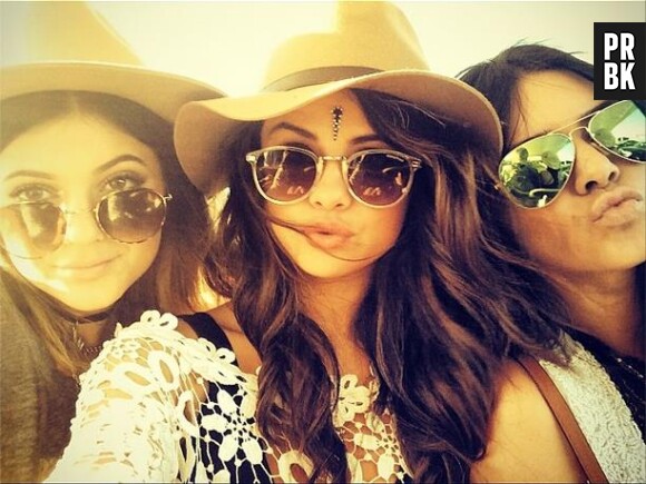 Selena Gomez, Kendall et Kylie Jenner : photo sexy sur Instagram, avril 2014