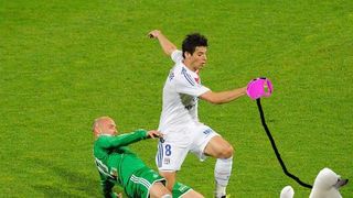 Yoann Gourcuff blessé en promenant son chien : les meilleurs parodies de Twitter
