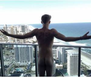 Cody Simpson nu : la photo de ses fesses qui affole la Toile