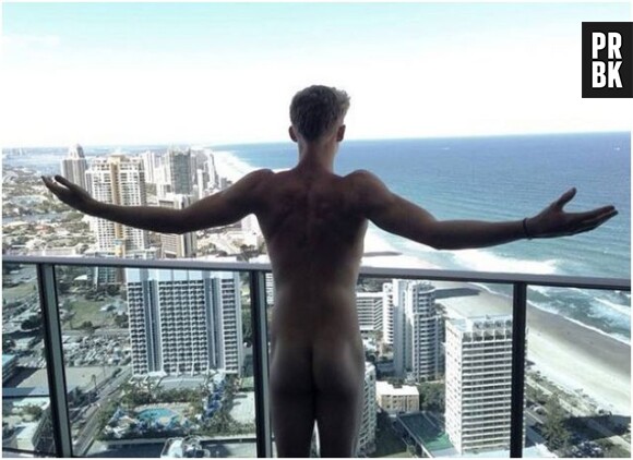 Cody Simpson nu : la photo de ses fesses qui affole la Toile