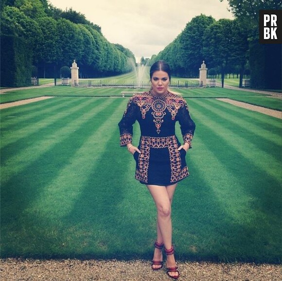 Khloe Kardashian tape la pose au château de Versailles avant le mariage de sa soeur Kim