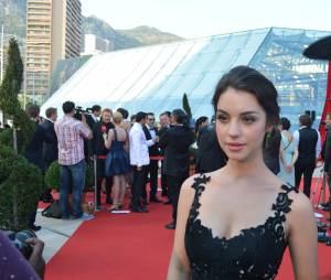 Adelaide Kane lors de la soirée de clôture du 54ème Festival de Monte Carlo