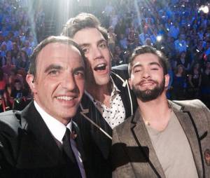 Nikos Aliagas, Mika et Kendji Girac lors de la soirée La Chanson de l'année 2014, le 14 juin sur TF1