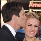 True Blood saison 7 : Anna Paquin et Stephen Moyer amoureux sur le tapis rouge