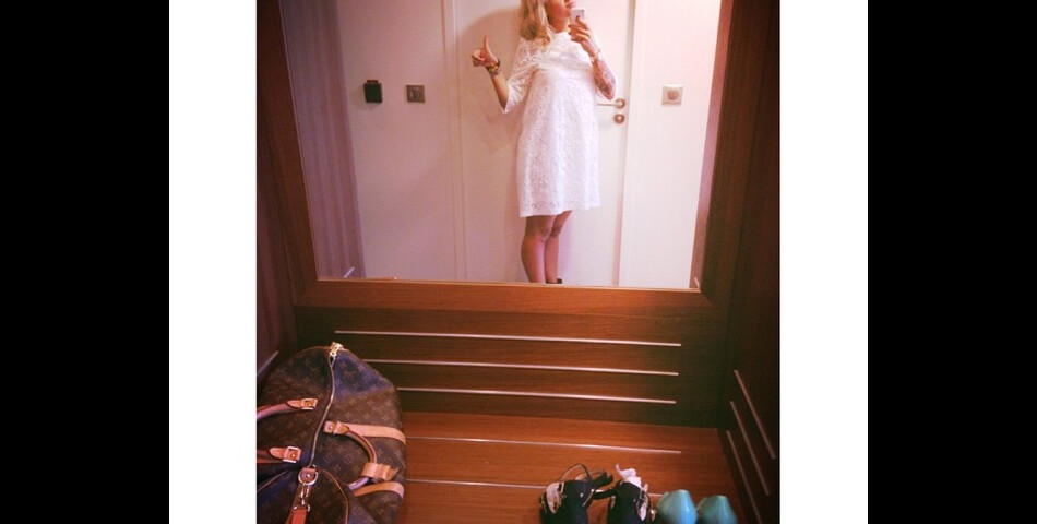  Aliz&amp;eacute;e : blonde et sexy sur Instagram 